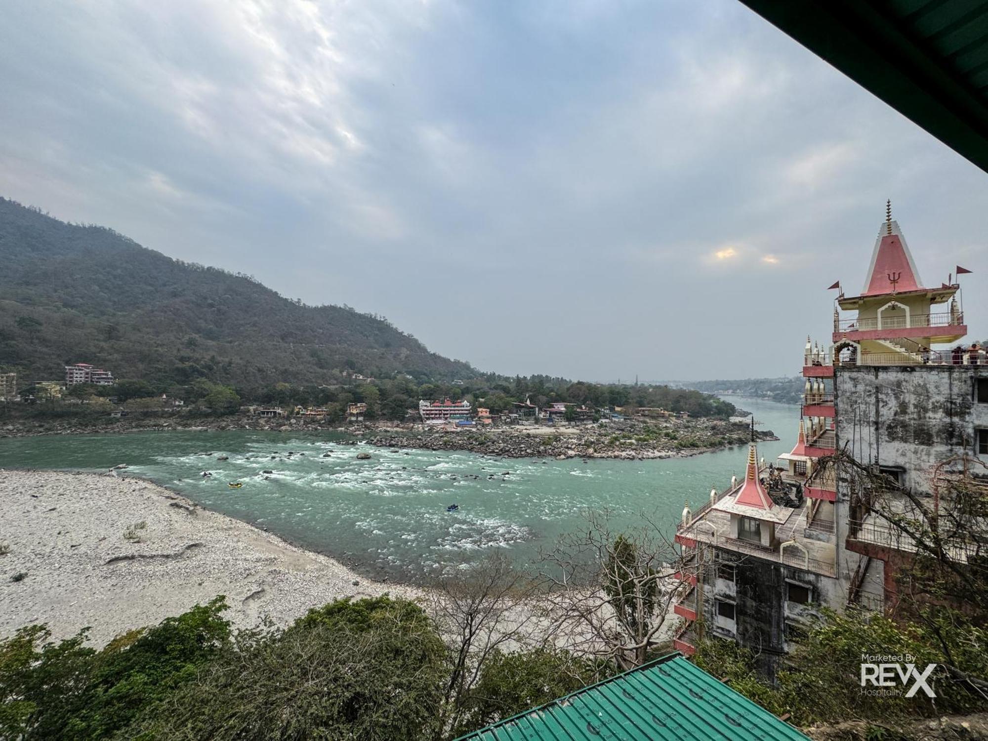 Hotel The Leisure Cave On The Ganges Rišikéš Exteriér fotografie
