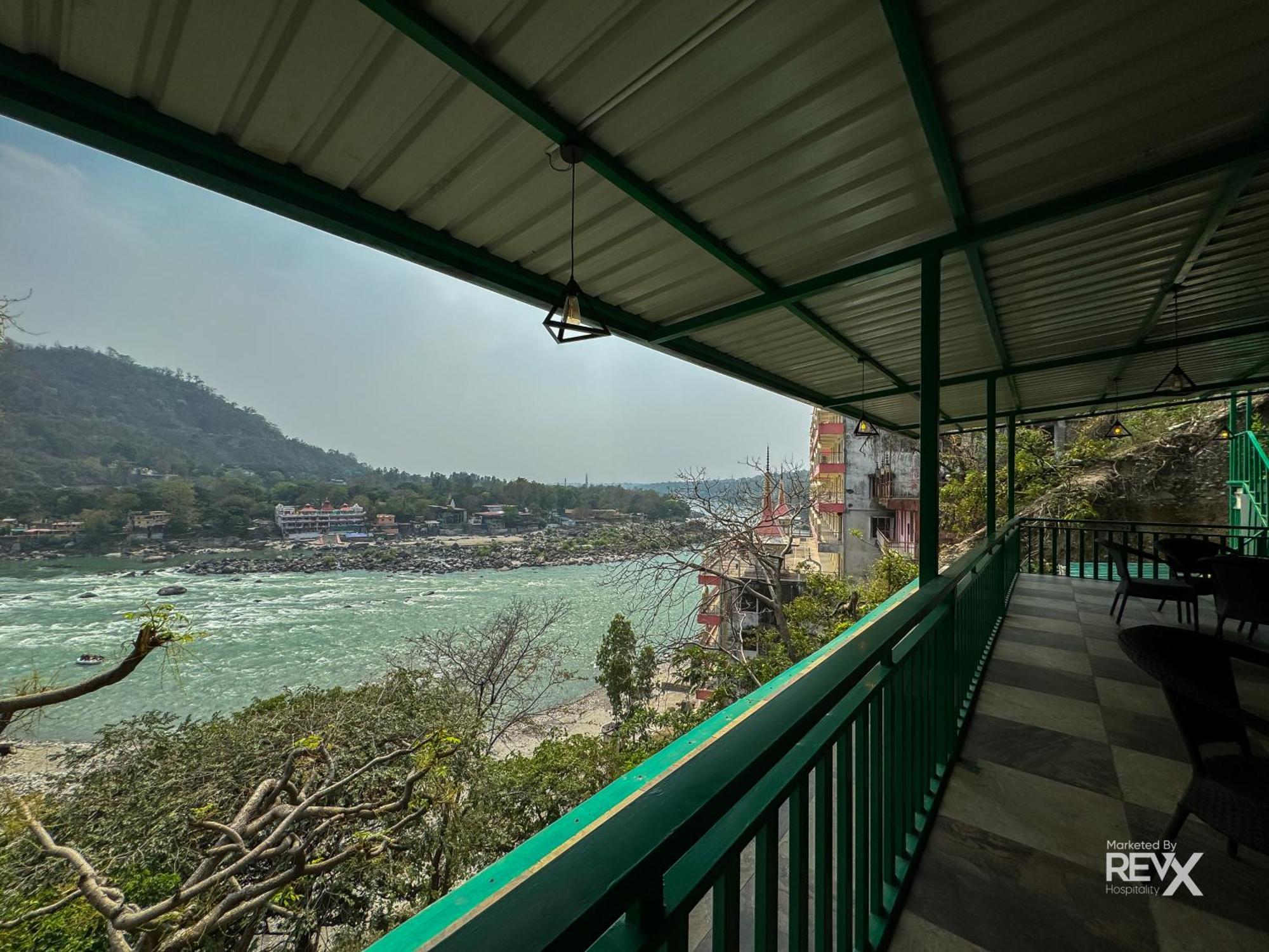 Hotel The Leisure Cave On The Ganges Rišikéš Exteriér fotografie