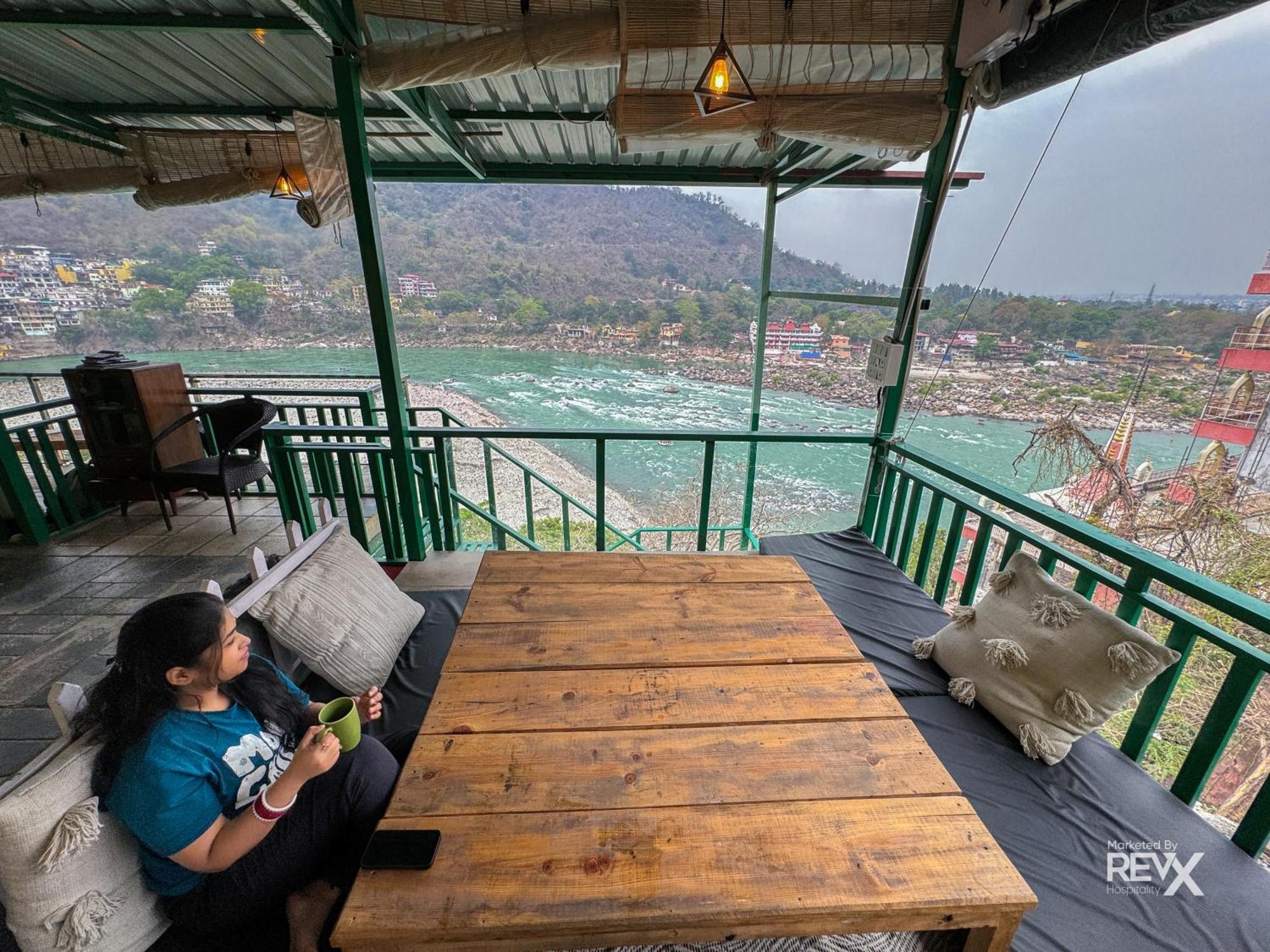 Hotel The Leisure Cave On The Ganges Rišikéš Exteriér fotografie