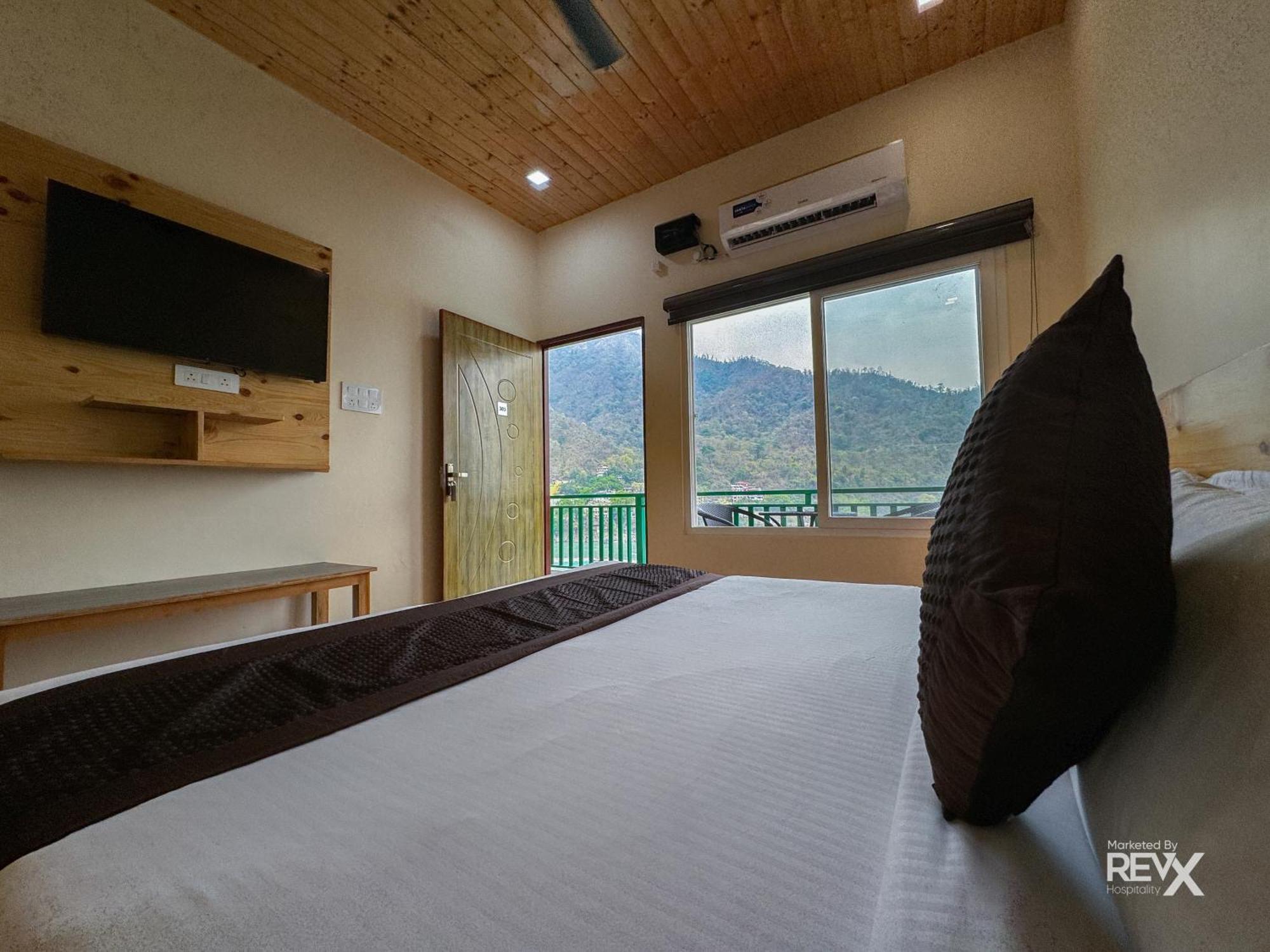 Hotel The Leisure Cave On The Ganges Rišikéš Exteriér fotografie