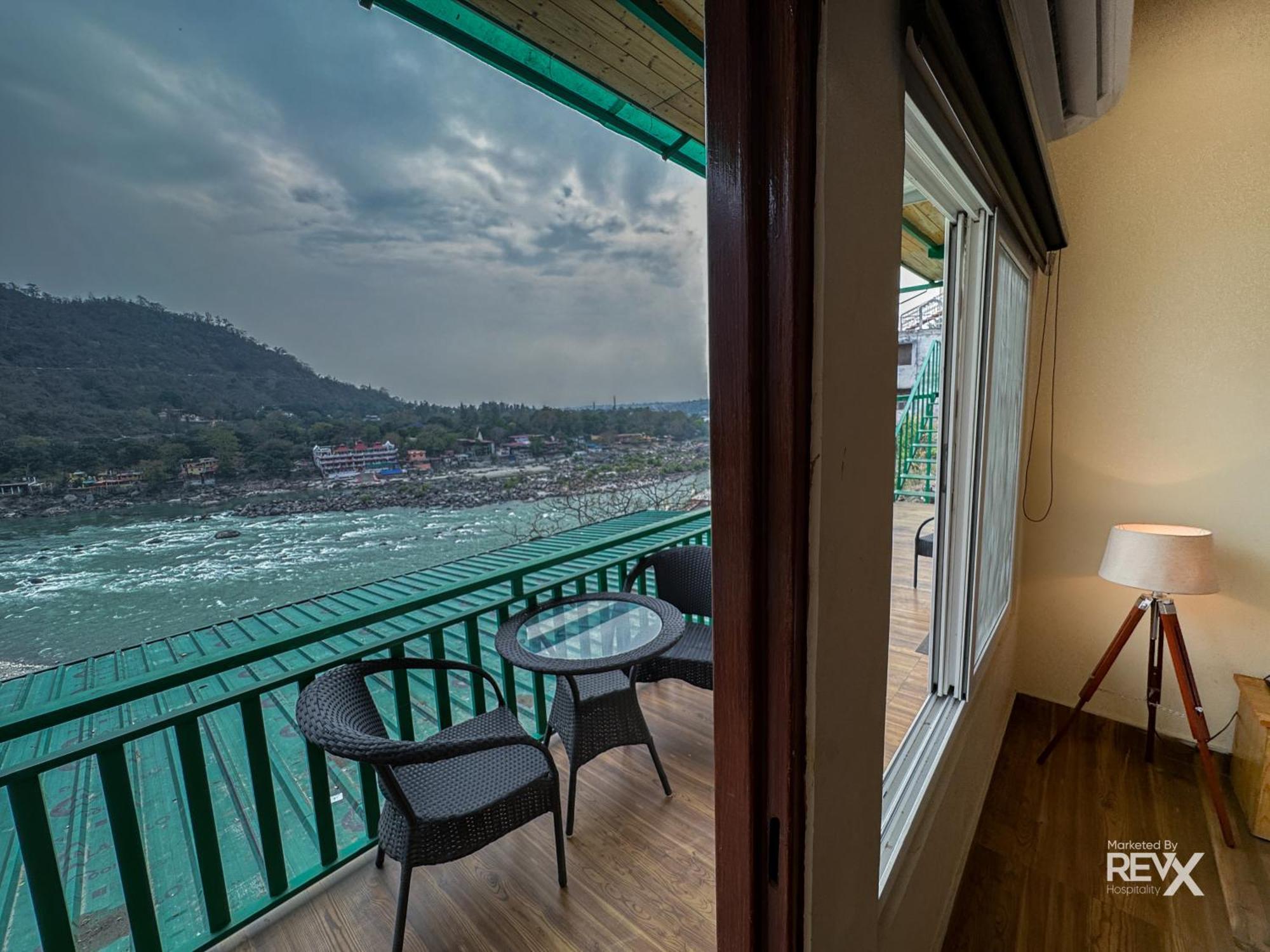 Hotel The Leisure Cave On The Ganges Rišikéš Exteriér fotografie